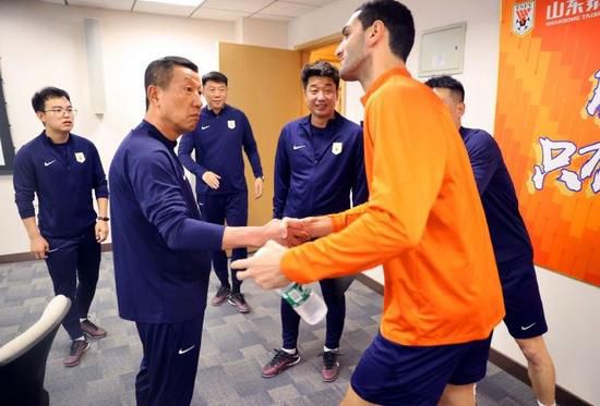 别夹那么紧h初次