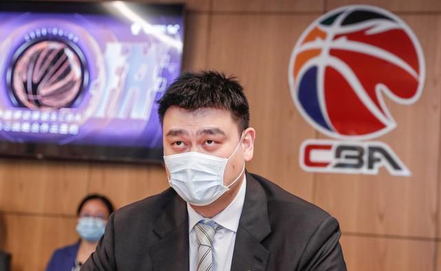 双乳被穿环调教成奴
