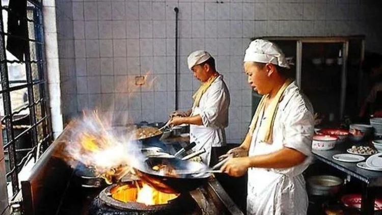 女另类撒尿